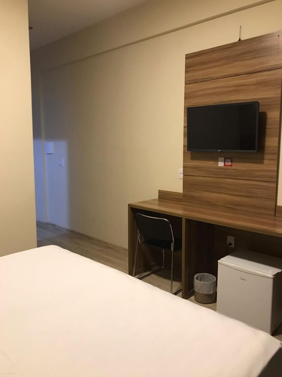 Minas Platinum Hotel & Convention Консельейру-Лафаети Экстерьер фото