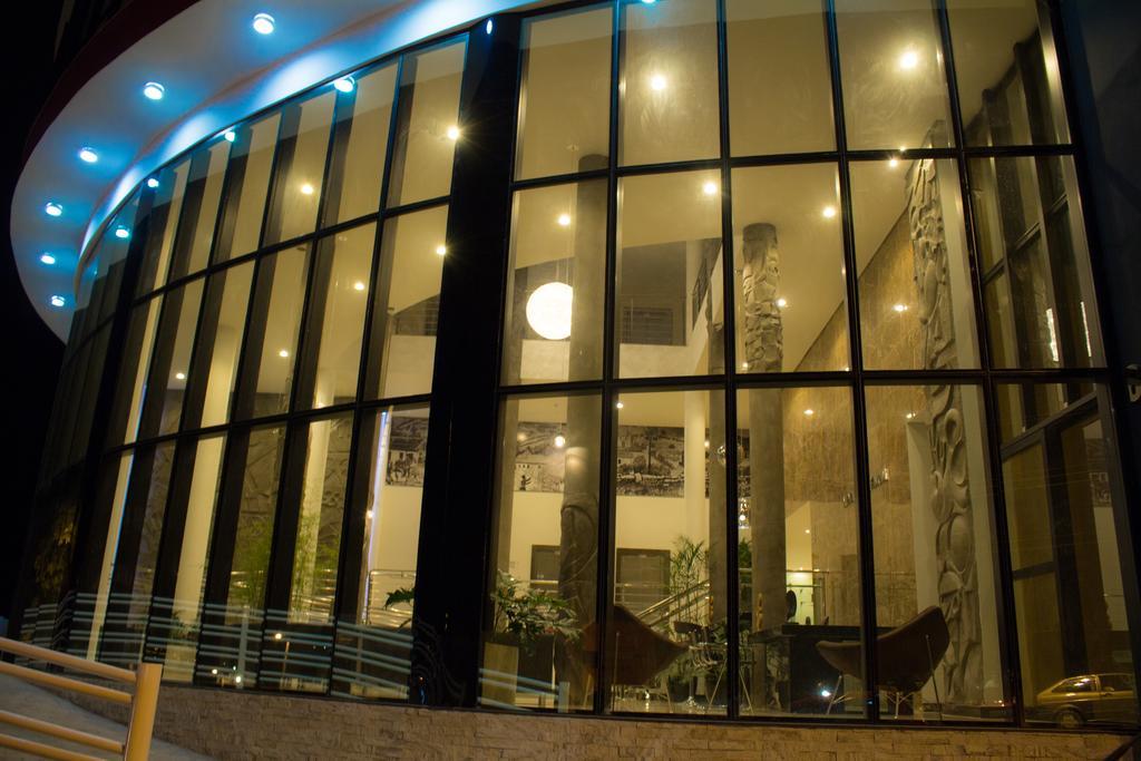 Minas Platinum Hotel & Convention Консельейру-Лафаети Экстерьер фото